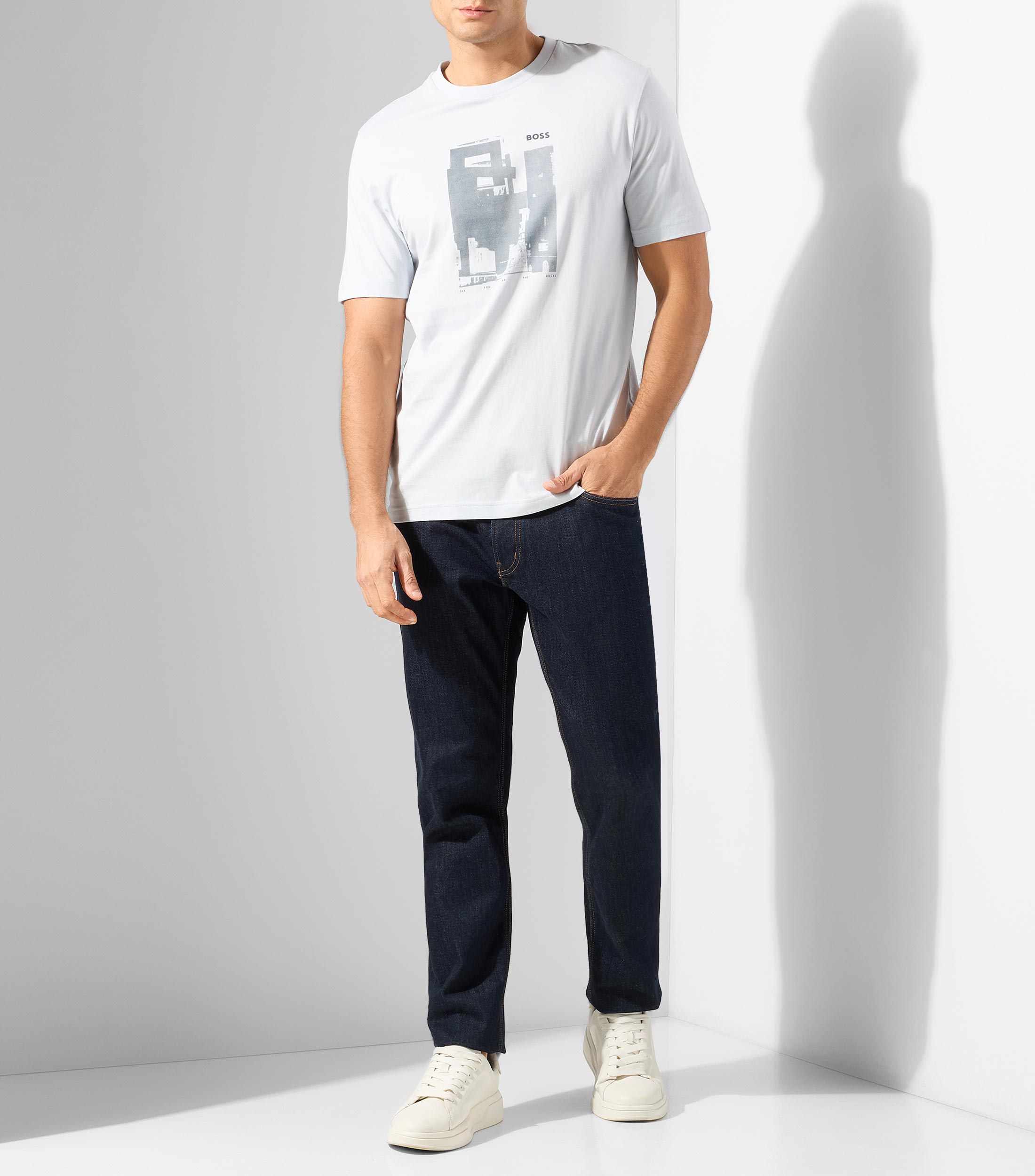 Playera cuello redondo manga corta estampada Hombre